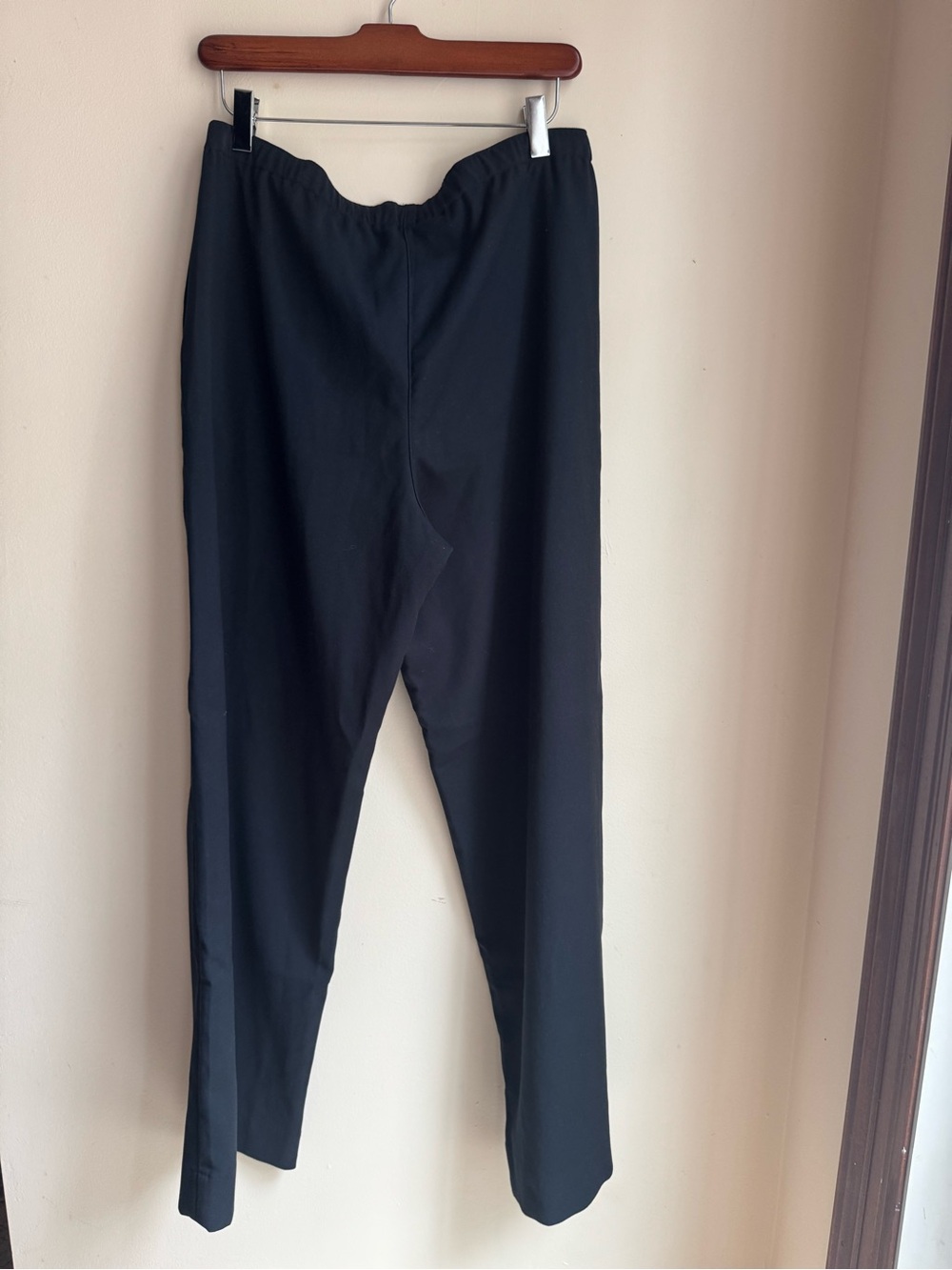 Abercrombie & Fitch Black Straight-Leg Pants - Picture 2 of 5